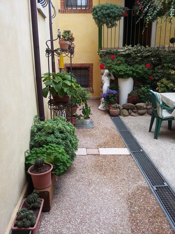 Bed and Breakfast La Carbonara 6 Бардолино Экстерьер фото